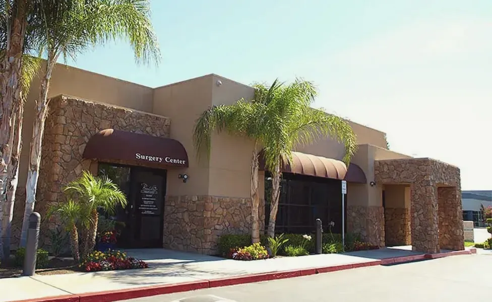 The Beautologie Bakersfield building